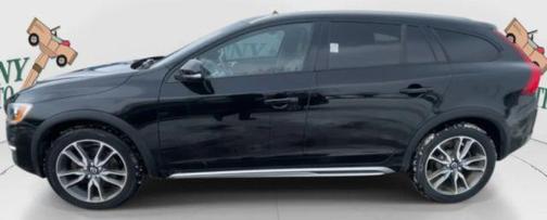 2015 Volvo V60 Cross Country T5