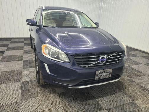Caspian Blue Metallic 2014 Volvo XC60 T6