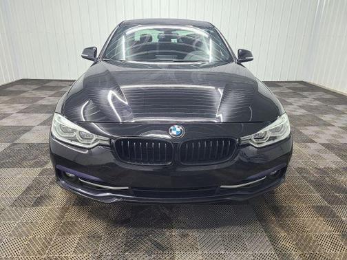 2018 BMW 330 i xDrive