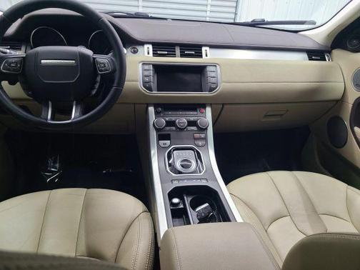 Fuji White 2015 Land Rover Range Rover Evoque Pure Plus