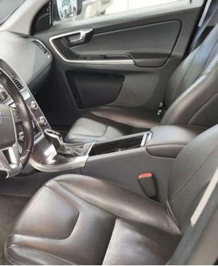 2016 Volvo XC60 T5 Premier