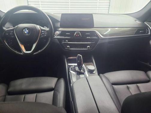 2019 BMW 530 i xDrive