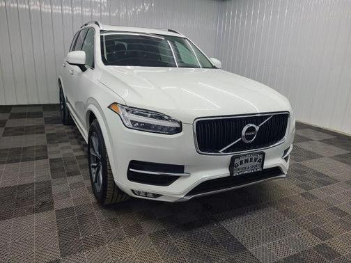 2019 Volvo XC90 T5 Momentum