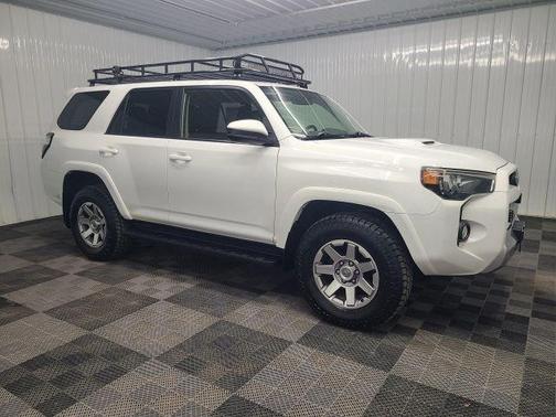 White 2014 Toyota 4Runner Trail