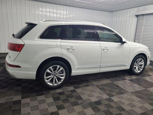 Carrara White 2018 Audi Q7 3.0T Premium Plus