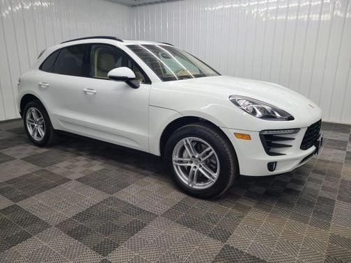2016 Porsche Macan S