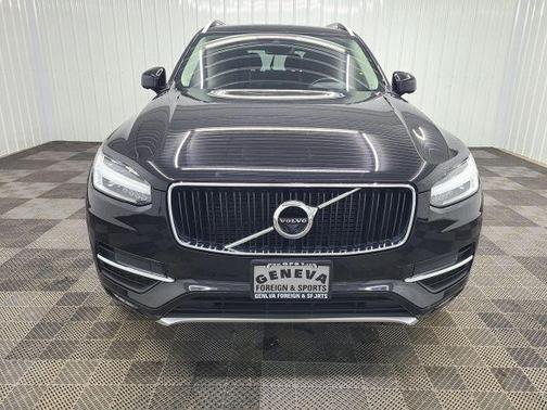 2018 Volvo XC90 T5 Momentum
