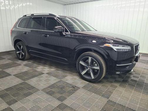 2018 Volvo XC90 T5 Momentum
