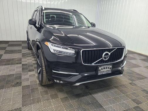 2018 Volvo XC90 T5 Momentum