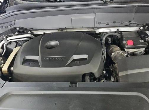 2018 Volvo XC90 T5 Momentum