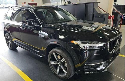 2018 Volvo XC90 T5 Momentum