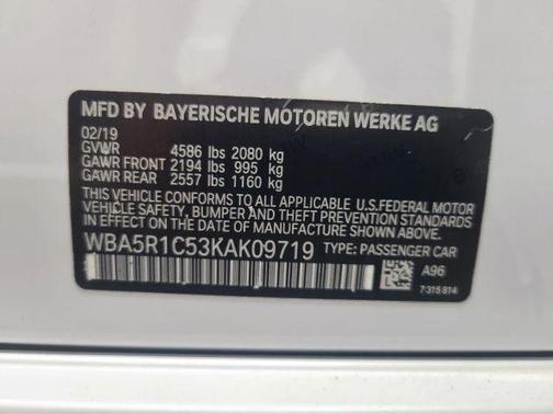 White 2019 BMW 330 i