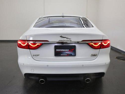 2016 Jaguar XF 35t Premium