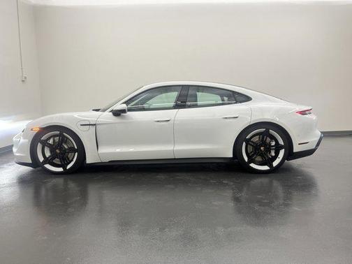 2022 Porsche Taycan 4S