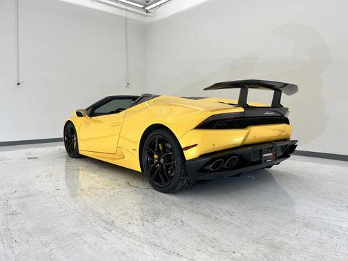 2016 Lamborghini Huracan LP610-4S
