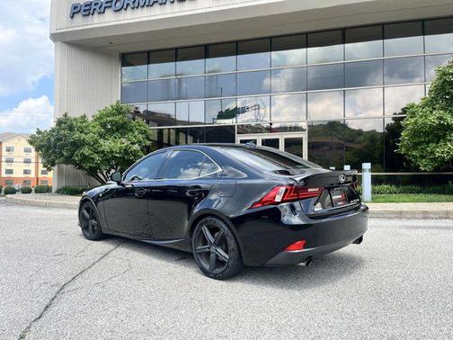 2015 Lexus IS 250 Crafted Line