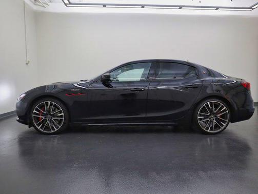 2021 Maserati Ghibli Trofeo