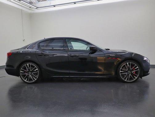2021 Maserati Ghibli Trofeo