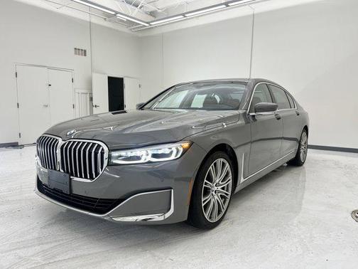 2022 BMW 750 i xDrive