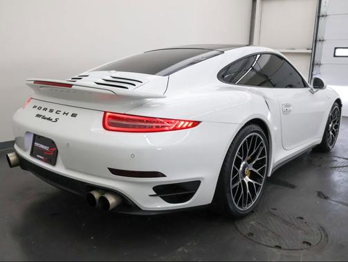 White 2015 Porsche 911 Turbo