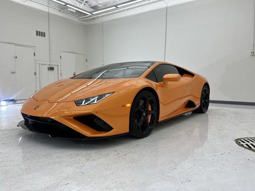 2021 Lamborghini Huracan EVO Base