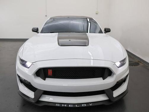 Oxford White 2017 Ford Shelby GT350 Base