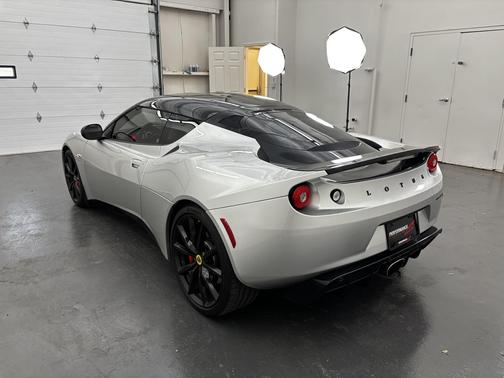 Arctic Silver Metallic 2014 Lotus Evora S 2+2