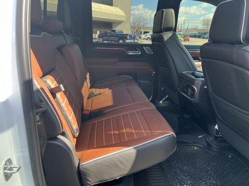 2024 GMC Sierra 2500 Denali Ultimate