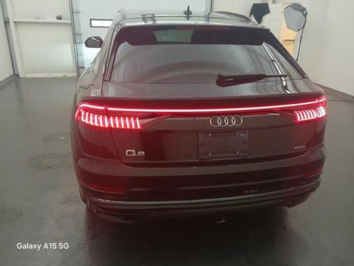 Orca Black Metallic 2021 Audi Q8 55 Premium Plus