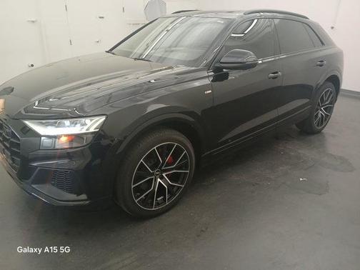 Orca Black Metallic 2021 Audi Q8 55 Premium Plus