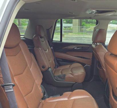 Crystal White Tricoat 2016 Cadillac Escalade Premium