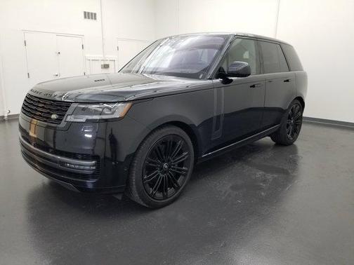 2023 Land Rover Range Rover P530 SE