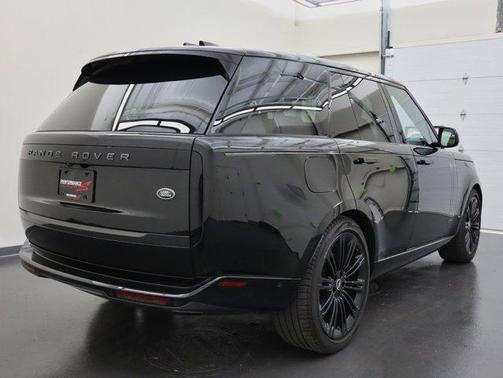 2023 Land Rover Range Rover P530 SE
