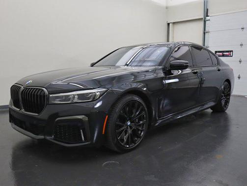 2022 BMW M760 xDrive