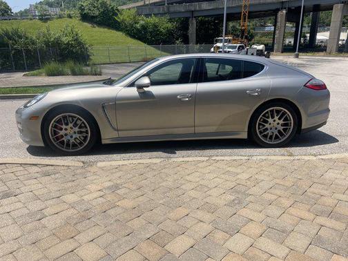 2010 Porsche Panamera Turbo