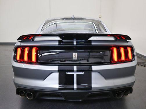 2020 Ford Shelby GT350 Base