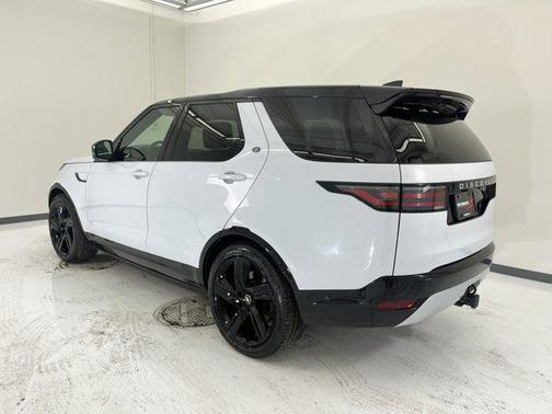 2023 Land Rover Discovery P360 Metropolitan Edition