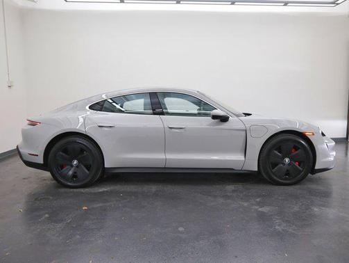 2022 Porsche Taycan 4S