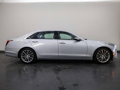 Radiant Silver Metallic 2019 Cadillac CT6 3.6L Luxury