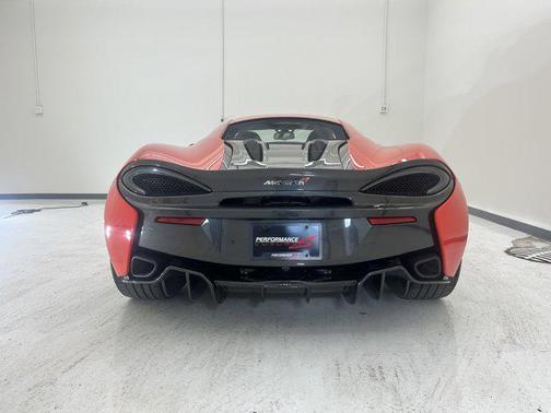 2017 McLaren 570S Base