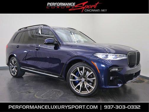 2022 BMW X7 M50i