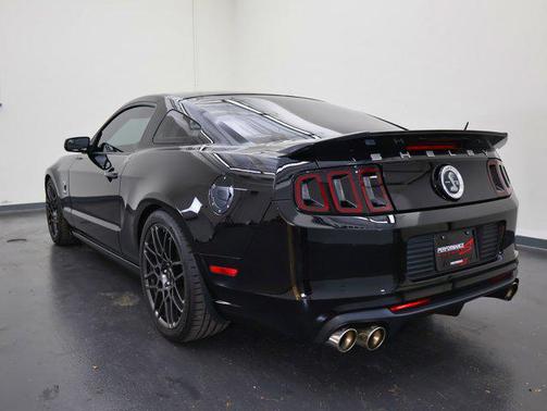 2014 Ford Shelby GT500 Base