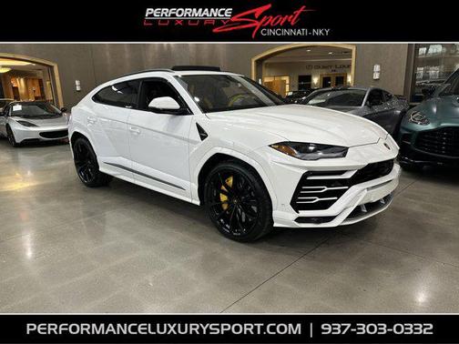 2022 Lamborghini Urus Base