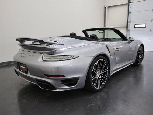 2016 Porsche 911 Turbo