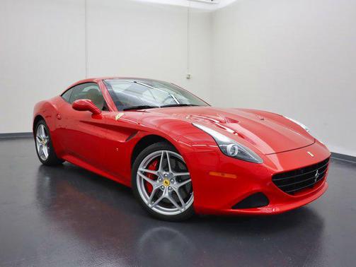 2016 Ferrari California T