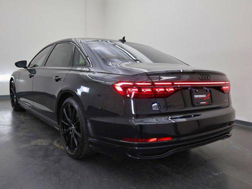 2022 Audi A8 L 55 TFSI quattro Tiptronic