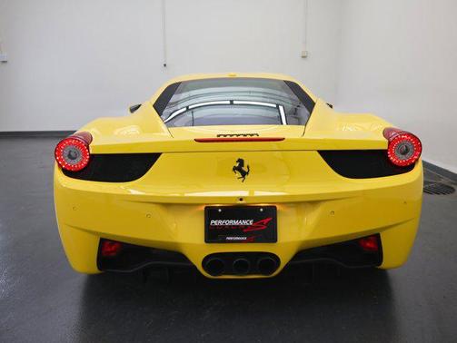 2014 Ferrari 458 Italia Base