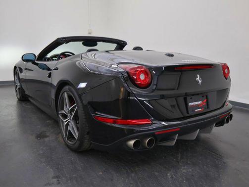 2017 Ferrari California T