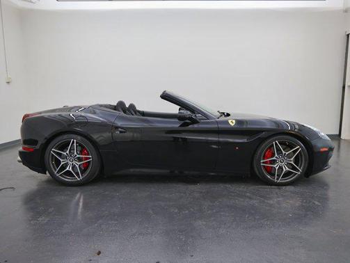 2017 Ferrari California T