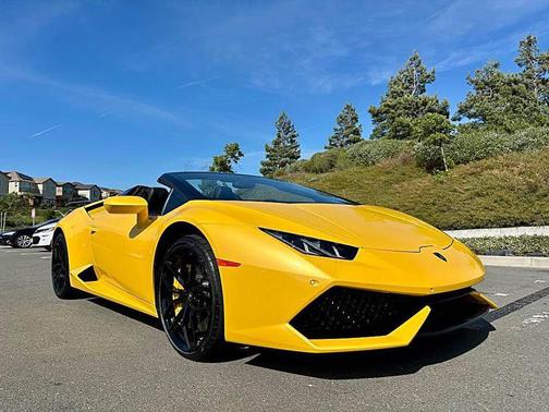 Giallo Inti Pearl Effect 2017 Lamborghini Huracan LP610-4S
